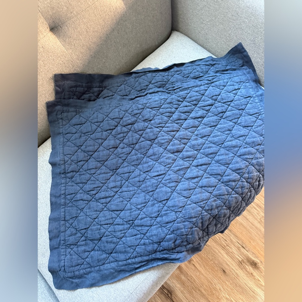 Pottery Barn 100% Belgian Flax Linen Quilted Standard Sham Midnight Blue